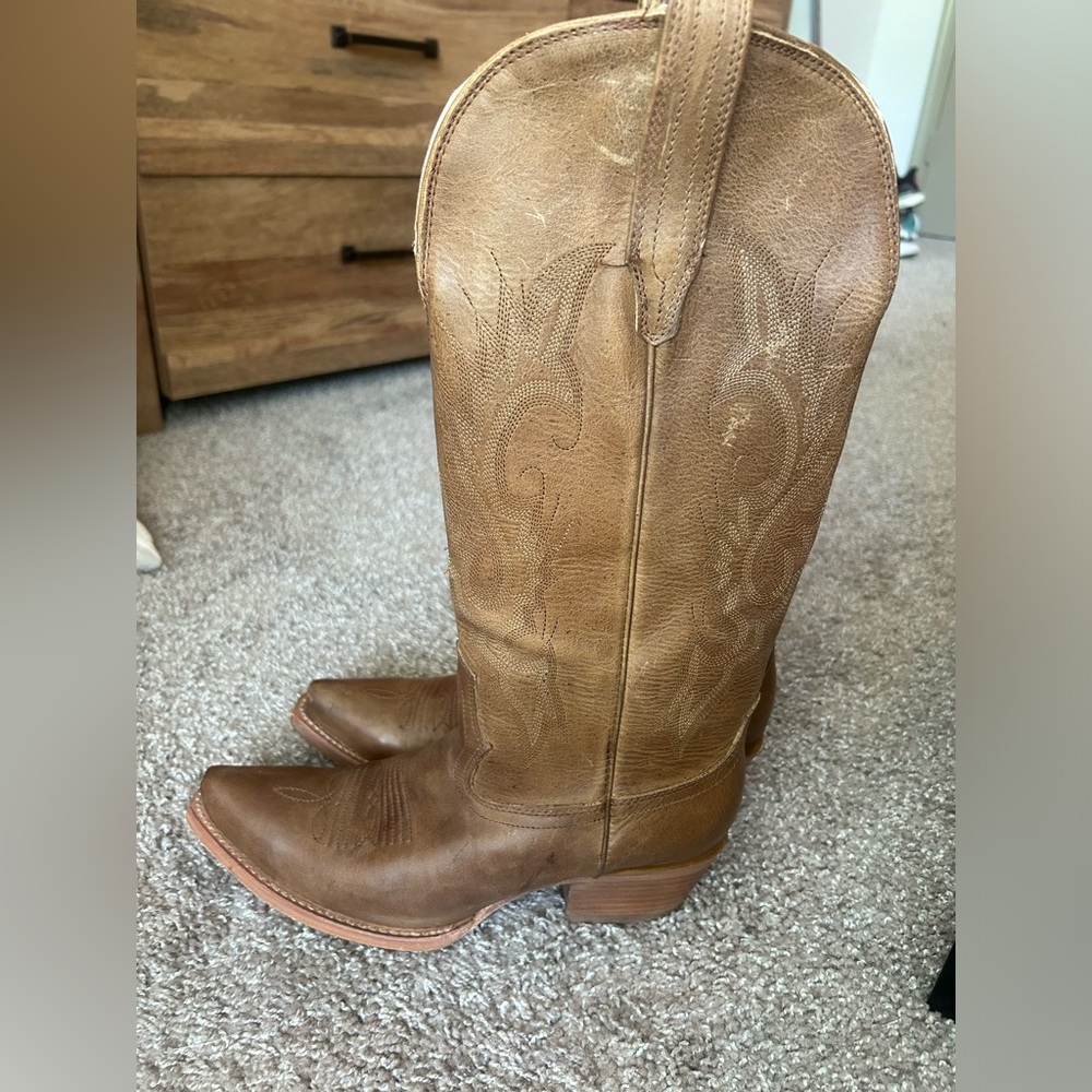 Freebird tan woodland boots